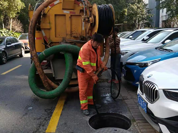 察隅排污管道清淤